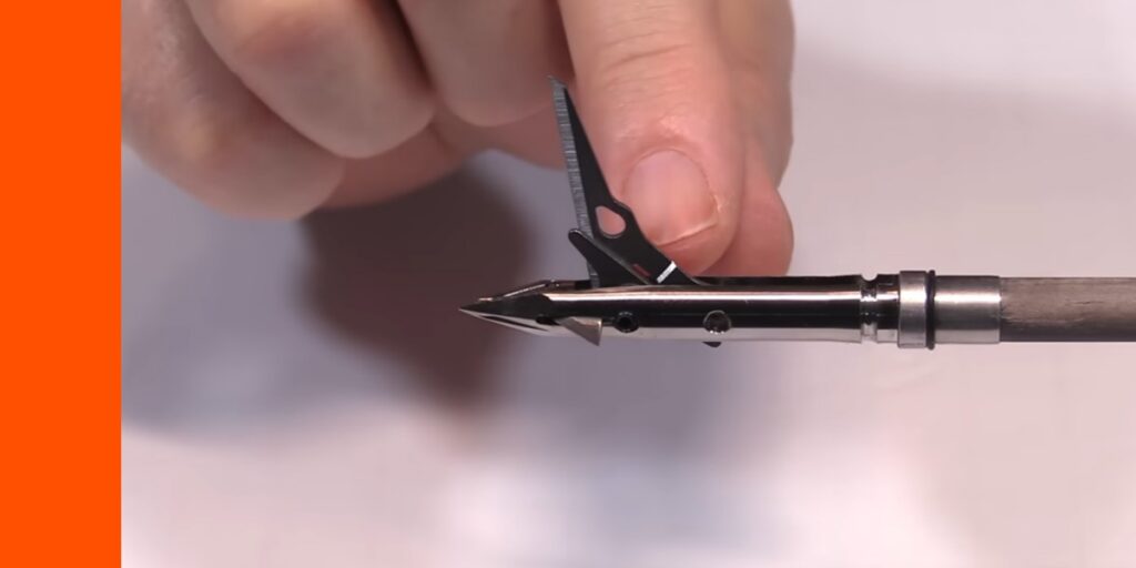 backs of blades locking on sevr 2.0 hybrid