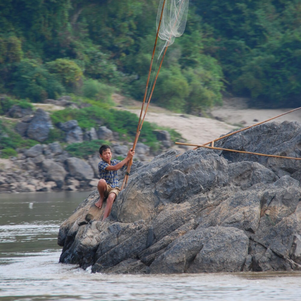 Net fishing on Budhi Gandaki River